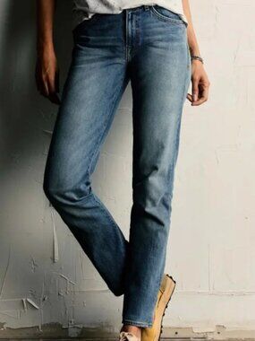 Imogene + Willie Imogene Slim Leg Denim Jeans 31